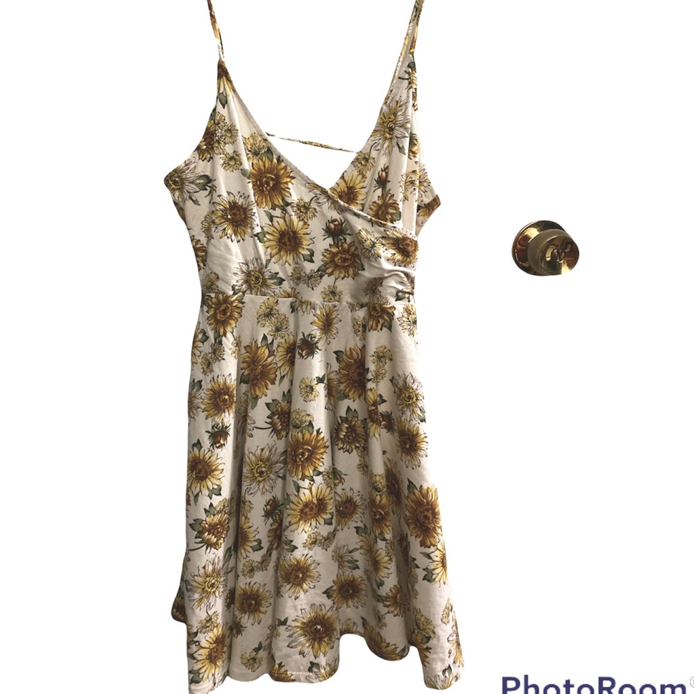 Forever 21 sunflower summer skater dress